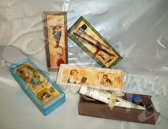  Set scatole in legno decoratein dettaglio